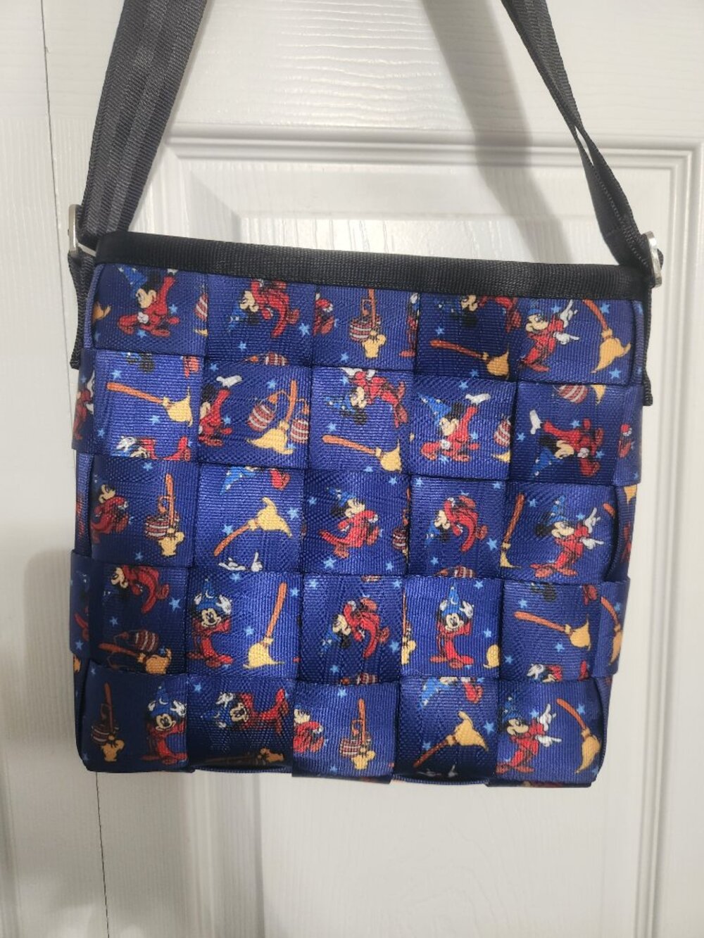Harveys x Disney Sorcerer Apprentice Mickey Mini Messenger Crossbody w/ charm - Picture 3 of 6